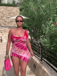 Free porn pics of Rihanna gifs 2 22 of 25 pics