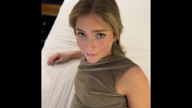 Hotel room quickie before the company Christmas party