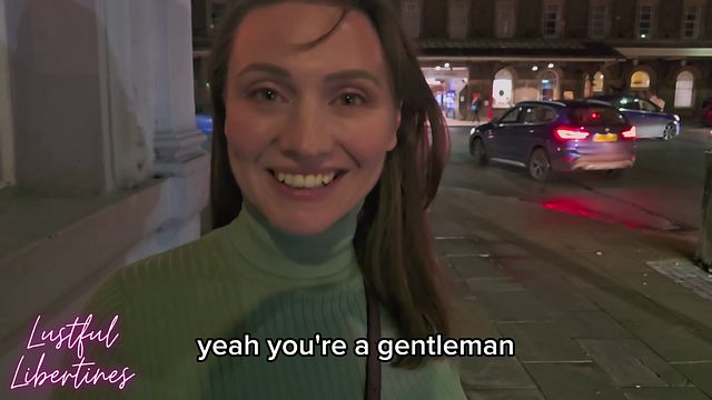 Ez az érett házas MILF alig várta, hogy megcsalja a férjét, és azt akarta, hogy creampiezzem a szőrös brit punciját