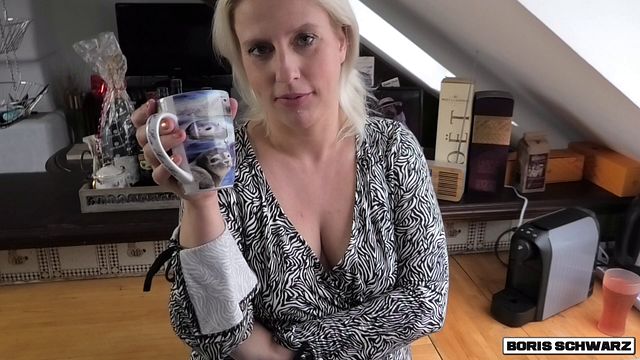 Hugica szereti az anált